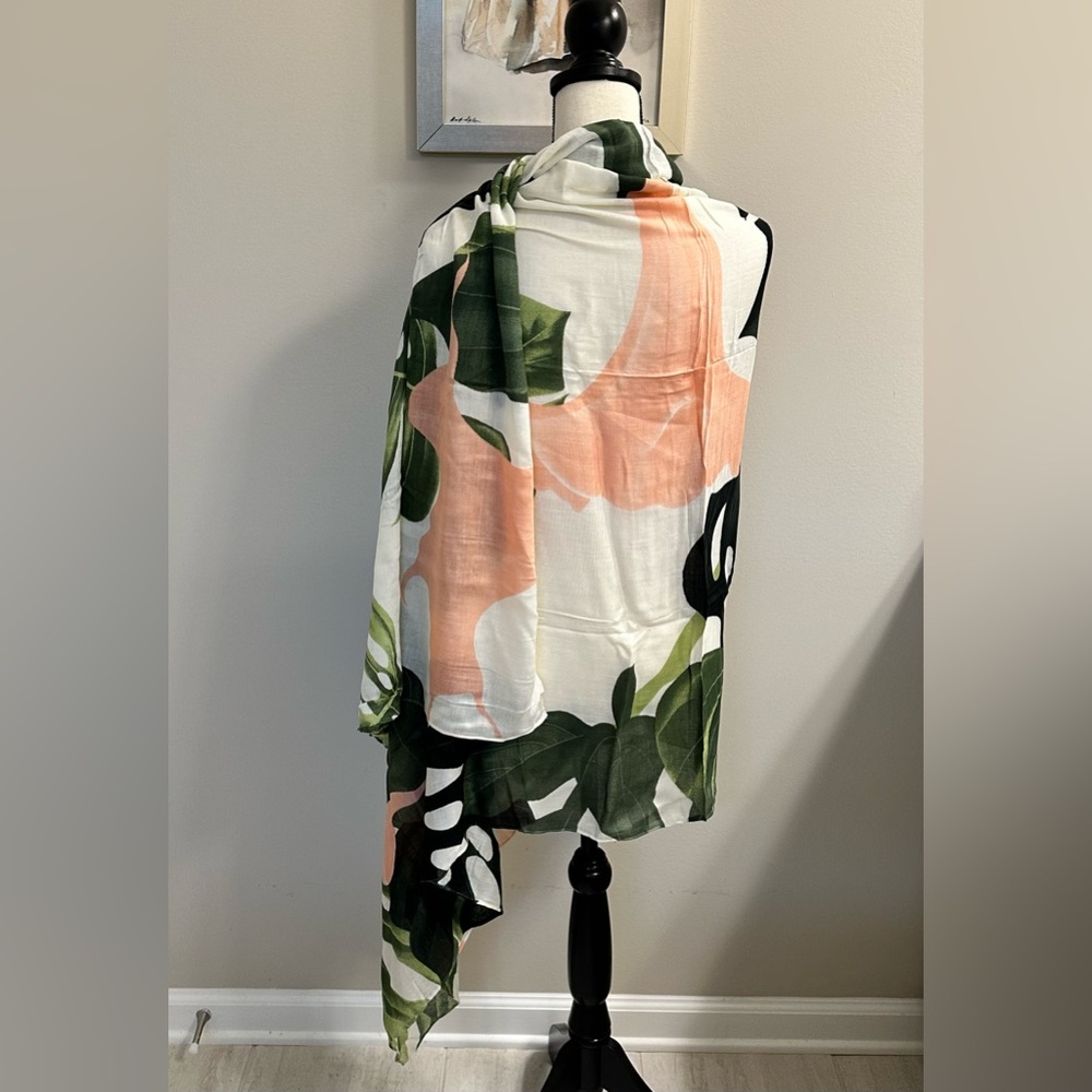 Virginia Wolf Wrap/Sarong Like New - Picture 2 of 8